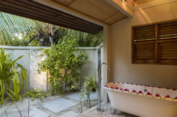 Denis Island-Beach Cottage 2_2127